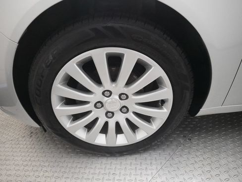 Used 2011 Buick Regal CXL FWD image 24