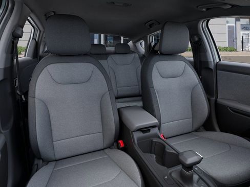 New 2025 Kia K4 LXS image 19