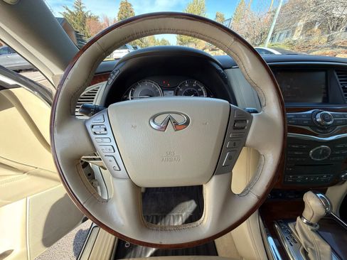 Used 2016 INFINITI QX80 4WD w/ Deluxe Technology Package image 29