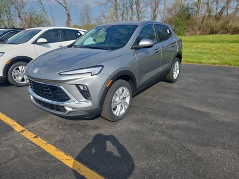 New 2026 Buick Encore GX Preferred AWD/4WD image 2