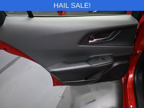 Used 2025 Toyota Prius XLE image 28