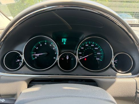 Used 2014 Buick Enclave Premium FWD image 16