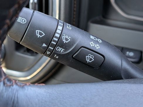 Used 2020 GMC Sierra 1500 AT4 w/ AT4 Premium Package image 32