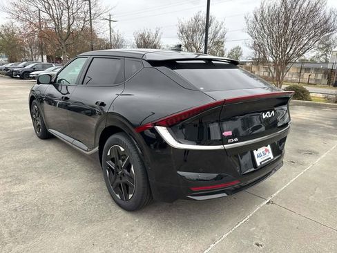 New 2025 Kia EV6 Wind image 8