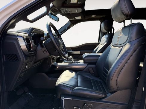 Used 2021 Ford F150 Platinum w/ FX4 Off-Road Package AWD/4WD image 6