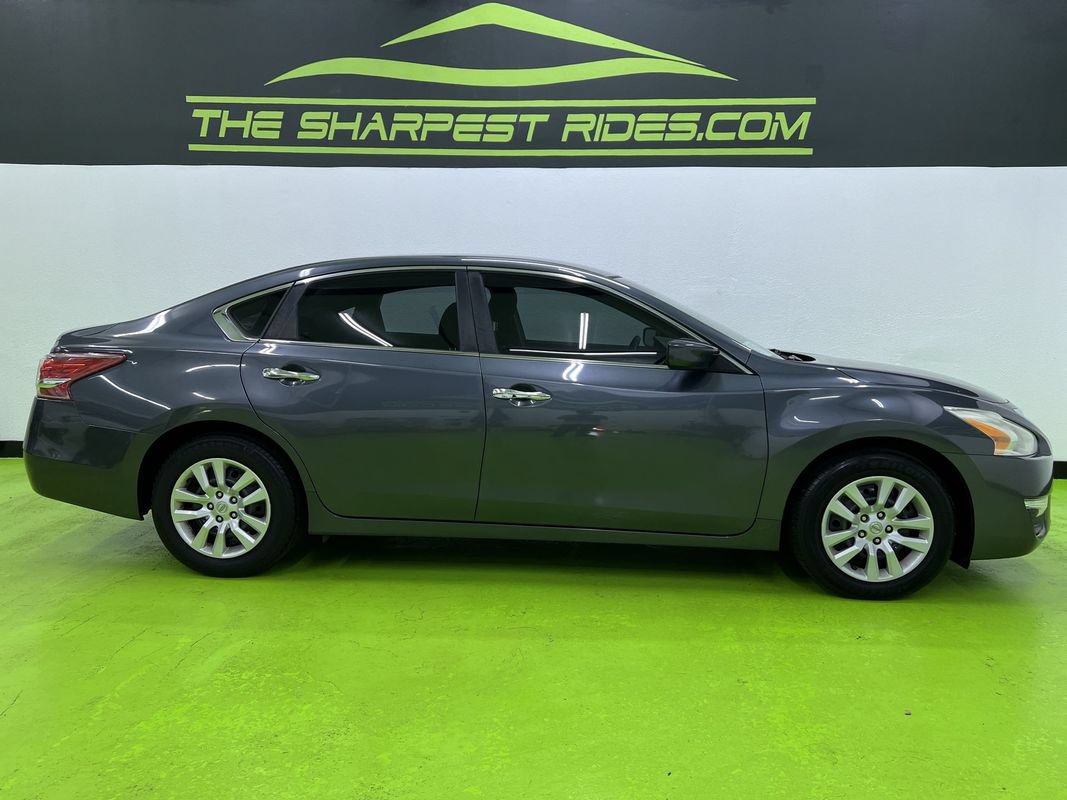 Used 2013 Nissan Altima 2.5 S FWD image 11