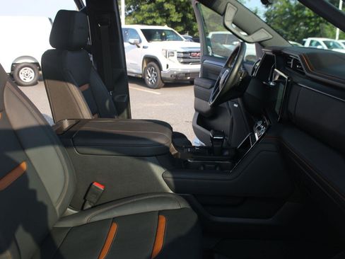 Used 2026 GMC Sierra 1500 AT4 w/ AT4 Premium Package AWD/4WD image 38