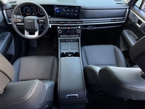 Used 2025 Hyundai Santa Fe SEL image 13
