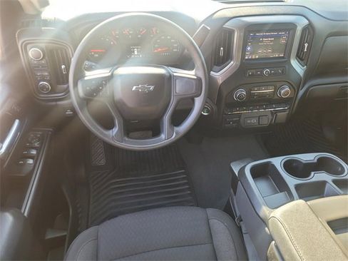 Used 2025 Chevrolet Silverado 2500 Custom w/ Custom Value Package image 15