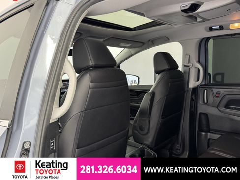 Used 2024 Honda Odyssey Touring image 16