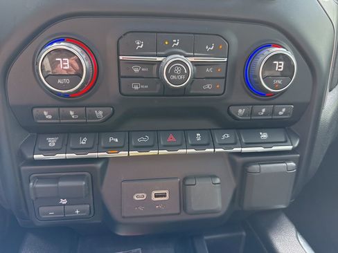 Used 2022 Chevrolet Silverado 2500 LTZ w/ LTZ Plus Package image 19