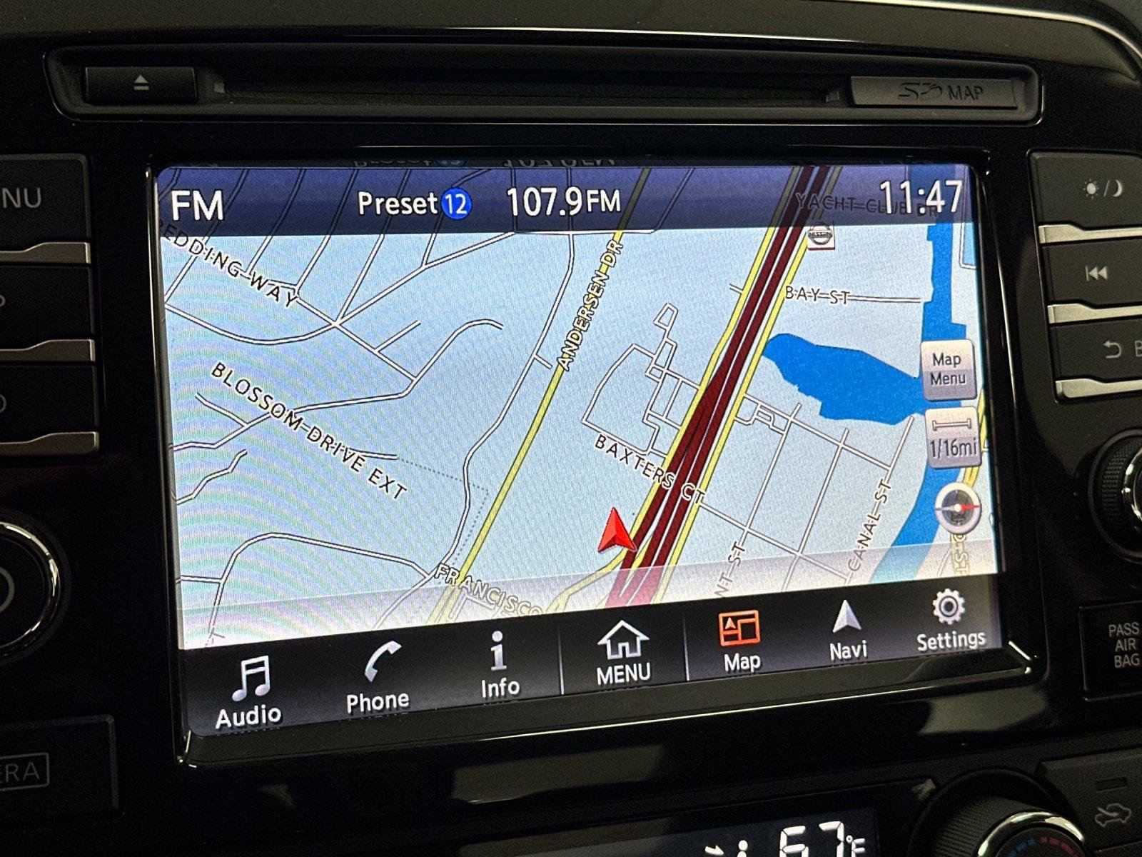 Used 2018 Nissan Maxima SR w/ Interior Lighting Package FWD image 17