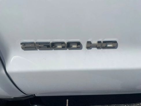 Used 2015 Chevrolet Silverado 2500 W/T RWD image 6