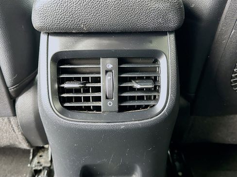 Used 2023 Kia Forte GT-Line w/ GT-Line Premium Package image 17