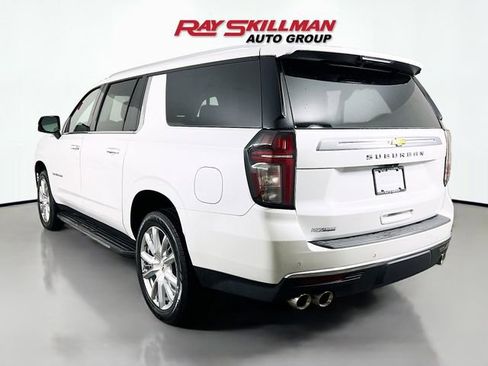 Used 2023 Chevrolet Suburban High Country AWD/4WD image 5