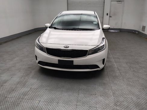 Used 2017 Kia Forte LX image 15