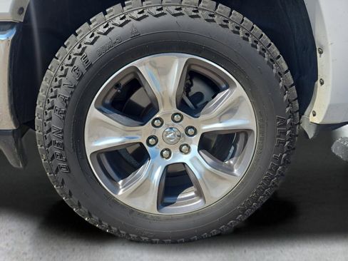 Used 2020 RAM 1500 Laramie image 9