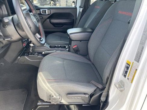 Used 2024 Jeep Wrangler Unlimited Rubicon image 9