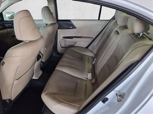 Used 2015 Honda Accord EX-L image 19