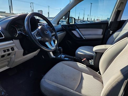Used 2017 Subaru Forester 2.5i w/ Alloy Wheel Package image 9