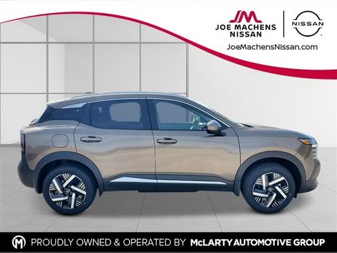 New 2026 Nissan Kicks SV w/ SV Premium Package image 7