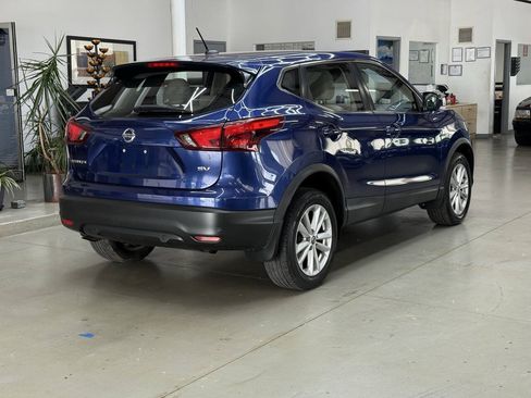 Used 2019 Nissan Rogue Sport FWD image 3