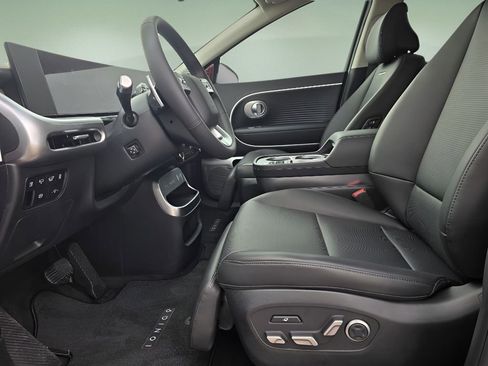 New 2026 Hyundai Ioniq 9 Limited w/ Tow & Go Package image 11