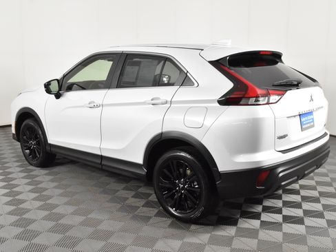 Used 2024 Mitsubishi Eclipse Cross LE image 8