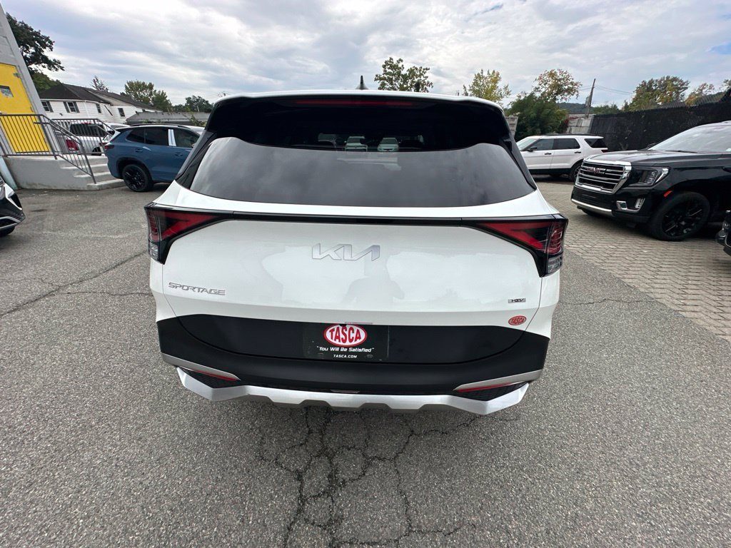 Used 2023 Kia Sportage LX AWD/4WD image 5