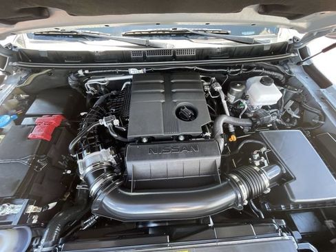 Used 2025 Nissan Frontier Pro-X RWD image 24