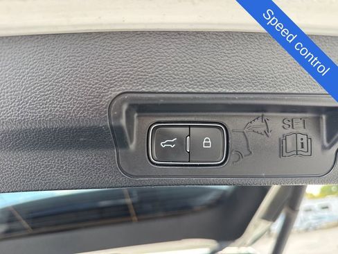 Used 2023 Ford Explorer XLT w/ Equipment Group 202A image 17