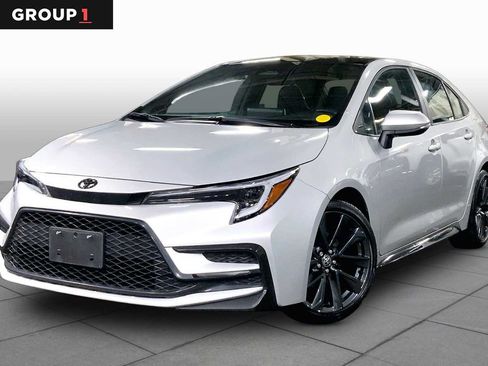 Certified 2024 Toyota Corolla XSE FWD image 1