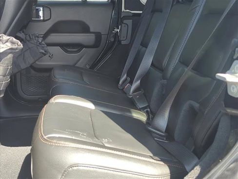 Used 2022 Jeep Wrangler Unlimited Rubicon w/ Dual Top Group image 16