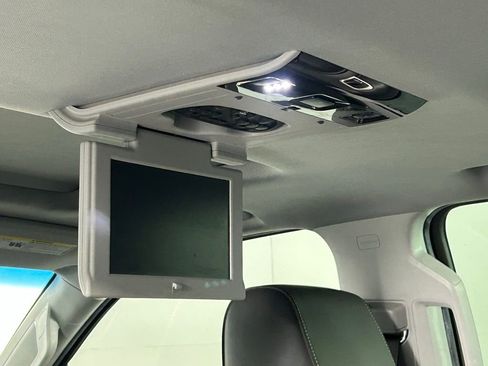 Used 2018 GMC Yukon Denali w/ Open Road Package image 20