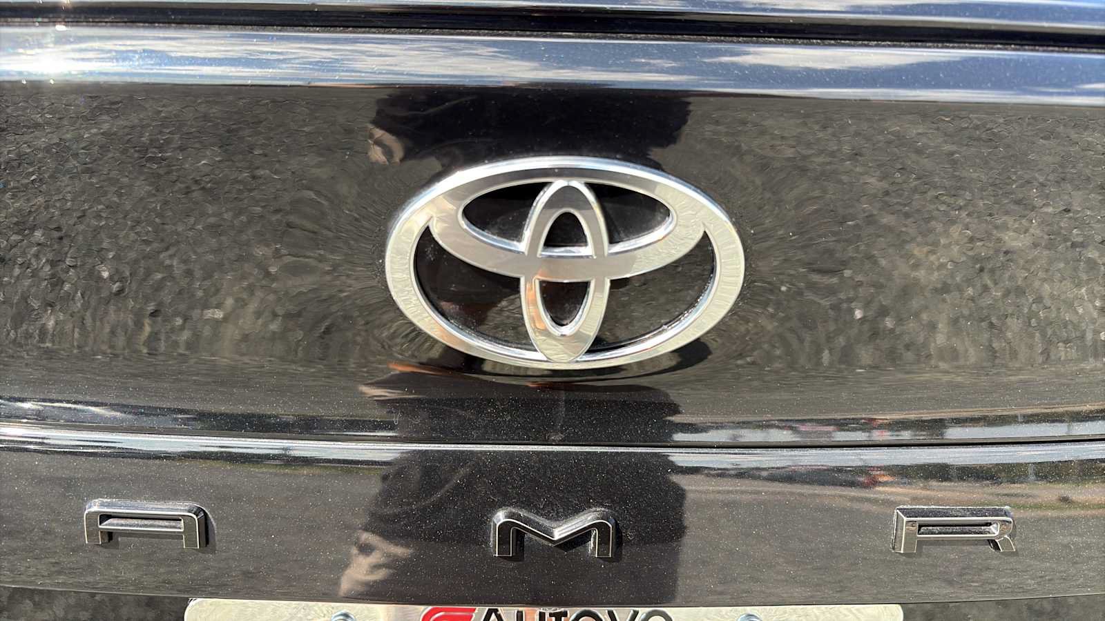 Used 2025 Toyota Camry SE FWD image 29