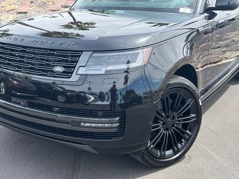 New 2026 Land Rover Range Rover Long Wheelbase SE AWD/4WD image 2