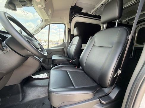 New 2026 Ford Transit 250 148 Medium Roof w/ Load Area Protection Package image 11
