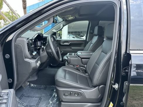 Used 2026 GMC Sierra 1500 SLT RWD image 30
