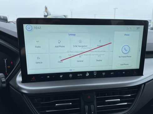 New 2026 Ford Escape SE image 19