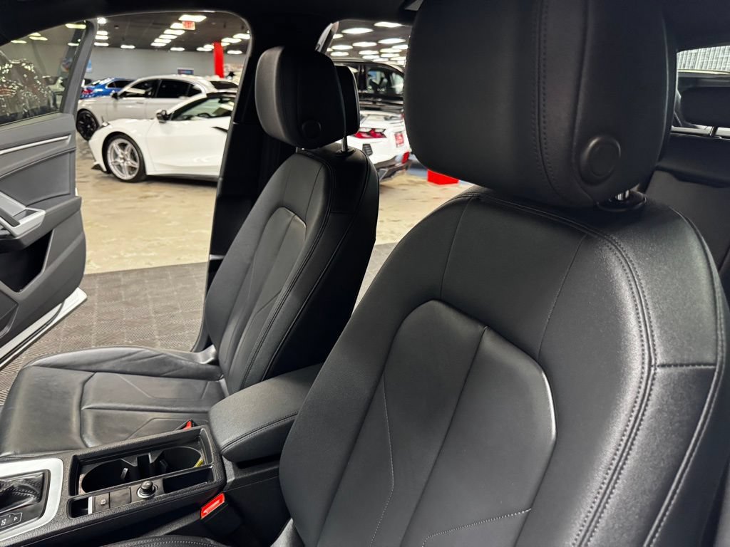 Used 2022 Audi Q3 2.0T Premium w/ Convenience Package AWD/4WD image 34