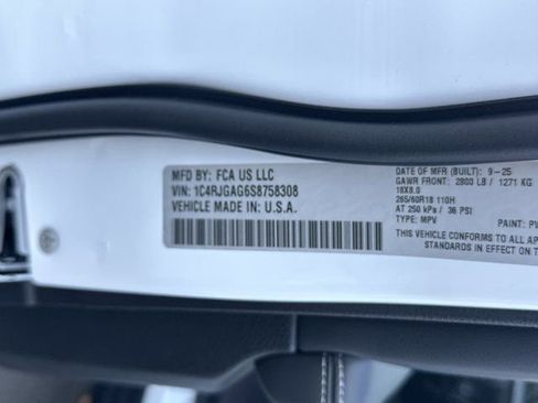 New 2025 Jeep Grand Cherokee Laredo X image 29