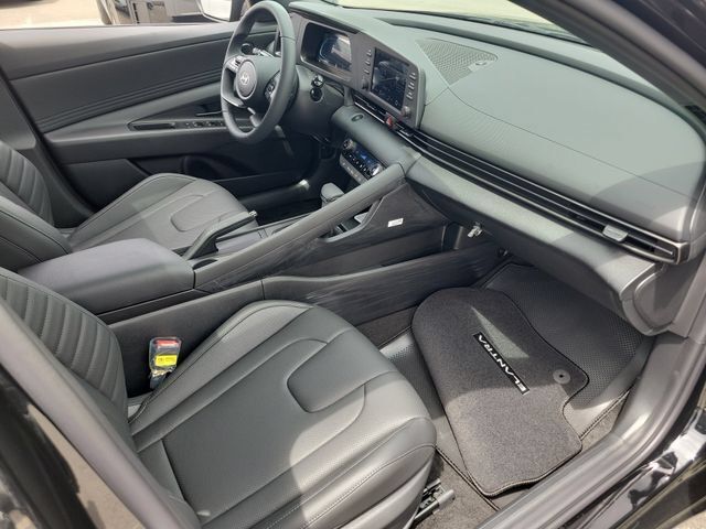 New 2026 Hyundai Elantra SEL Sport FWD image 19