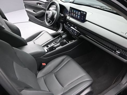 Used 2023 Honda Accord EX-L image 21