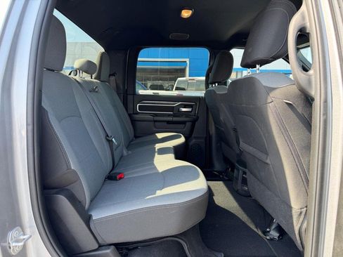 Used 2024 RAM 2500 Big Horn w/ Bed Utility Group image 10