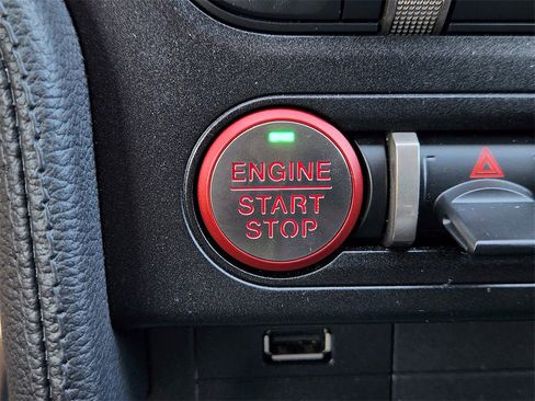 Used 2021 Ford Mustang Shelby GT500 w/ Technology Package image 21