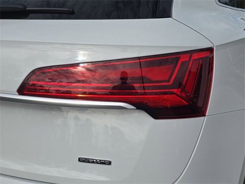 Used 2025 Audi Q5 e Premium image 8