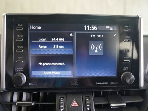 Used 2021 Toyota RAV4 XLE Premium AWD/4WD image 17