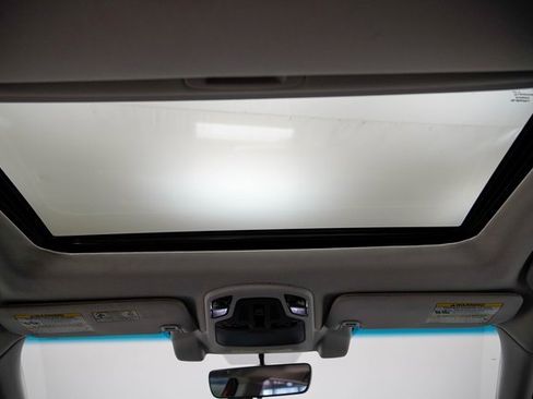 Used 2020 Subaru Outback Premium image 19