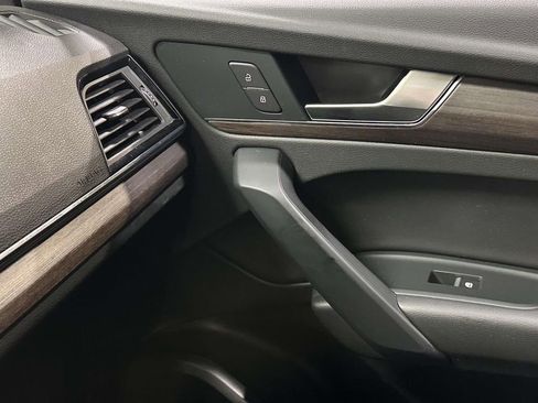 Used 2021 Audi Q5 2.0T Premium w/ Convenience Package image 30
