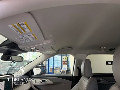 New 2026 Ford Explorer Active w/ Active Comfort Package RWD image 25
